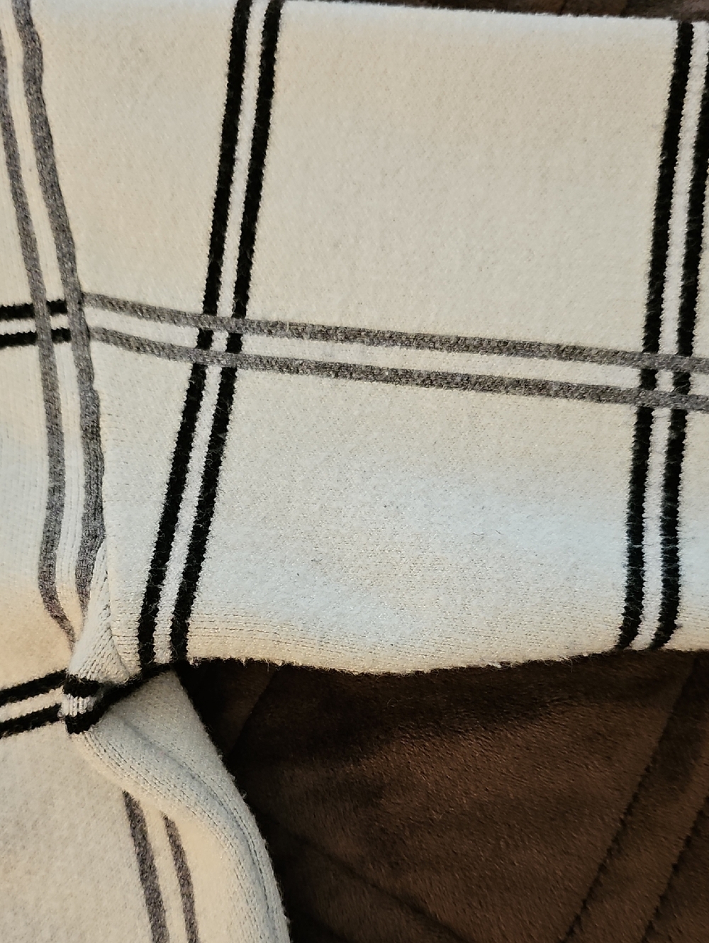 Sweater - Picture 12 of 16